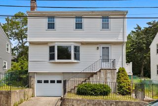 194 Glenellen Rd, Boston, MA 02132