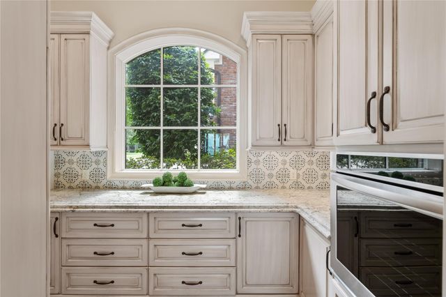 12349 Longmire Trace, Conroe, TX 77304