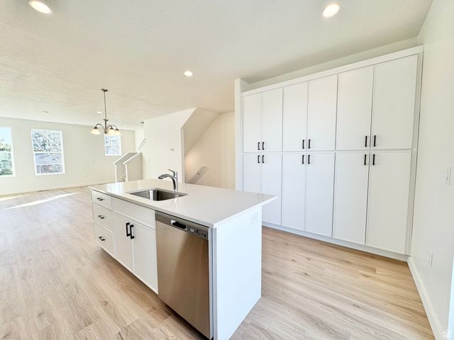 1664 N 1600 W, Layton, UT 84041