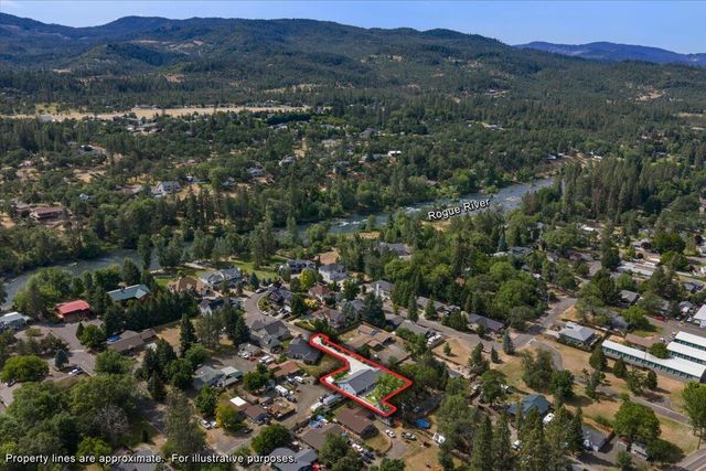 20 Penny Court, Shady Cove, OR 97539