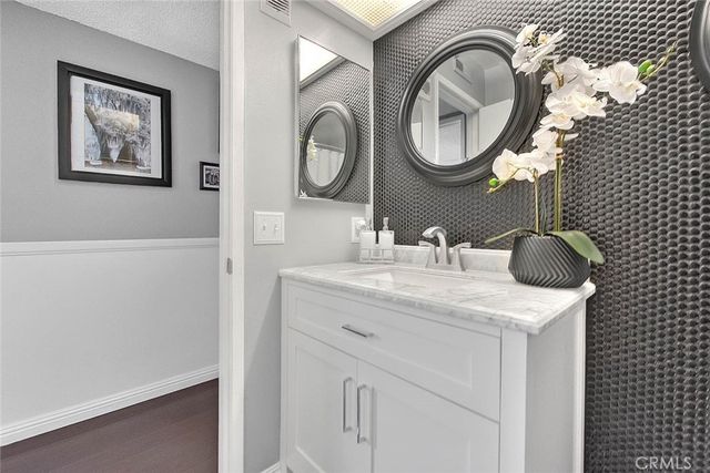 44 Carriage Way 108, Pomona, CA 91766