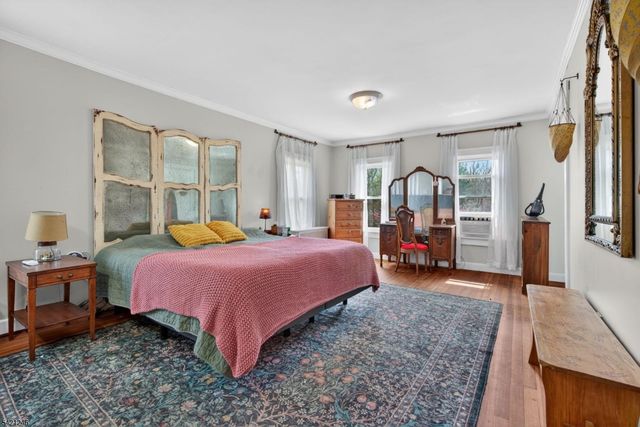 307 Stirling Rd, Watchung Boro, NJ 07069