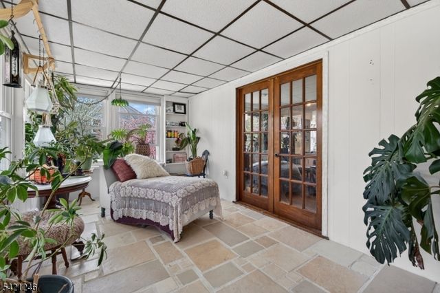 307 Stirling Rd, Watchung Boro, NJ 07069