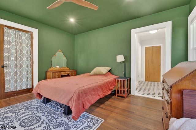 307 Stirling Rd, Watchung Boro, NJ 07069