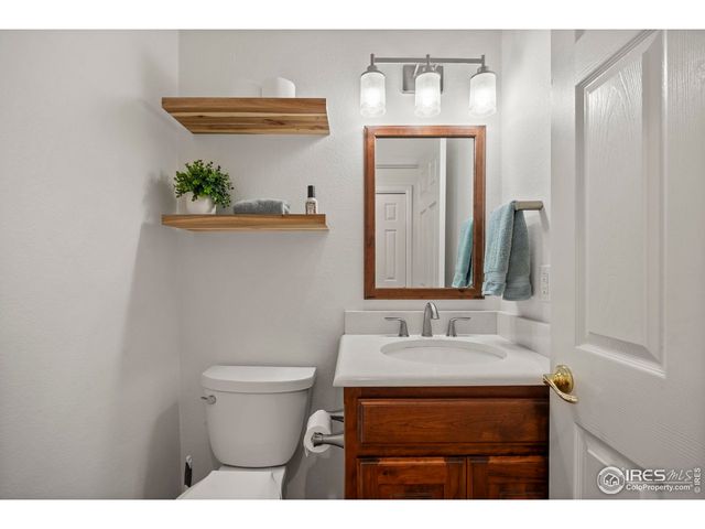 5624 Red Willow Ct, Fort Collins, CO 80528