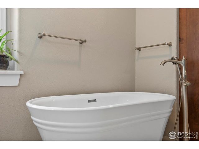 5624 Red Willow Ct, Fort Collins, CO 80528