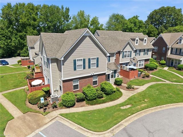 802 Primrose LN, Chesapeake, VA 23320