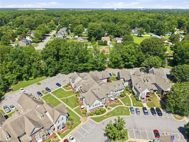 802 Primrose LN, Chesapeake, VA 23320
