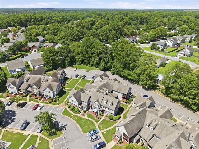 802 Primrose LN, Chesapeake, VA 23320