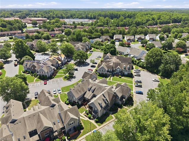 802 Primrose LN, Chesapeake, VA 23320
