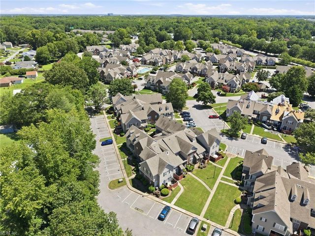 802 Primrose LN, Chesapeake, VA 23320