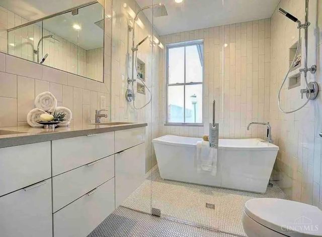 121 Green Street, Cincinnati, OH 45202