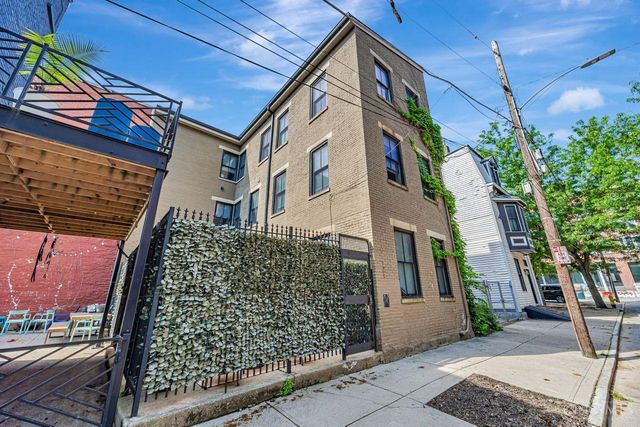 121 Green Street, Cincinnati, OH 45202