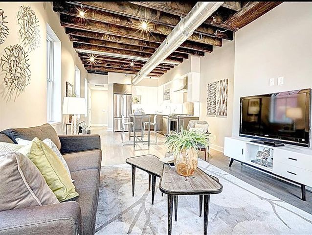 121 Green Street, Cincinnati, OH 45202