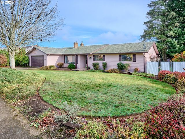 5270 CHAPMAN St S, Salem, OR 97306