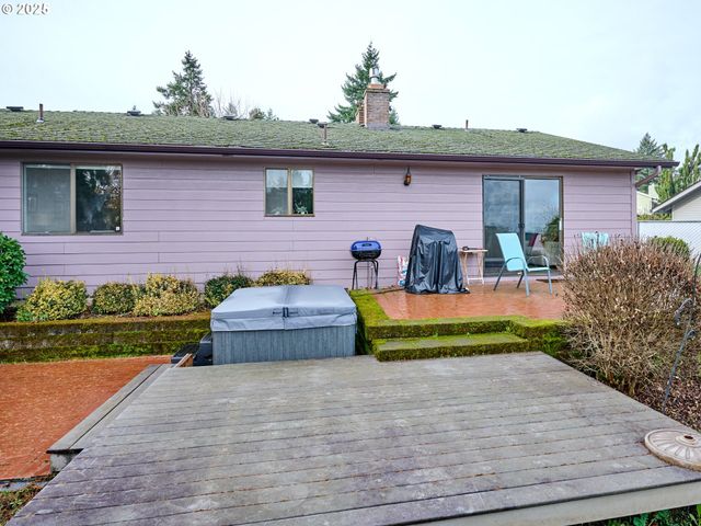 5270 CHAPMAN St S, Salem, OR 97306