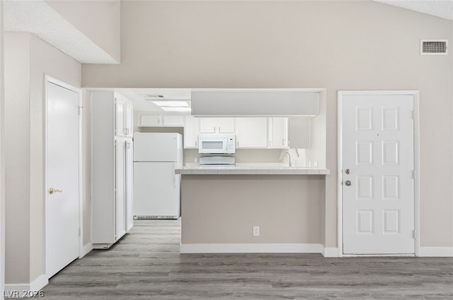 830 North Sloan Lane 202, Las Vegas, NV 89110