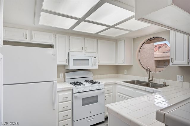 830 North Sloan Lane 202, Las Vegas, NV 89110