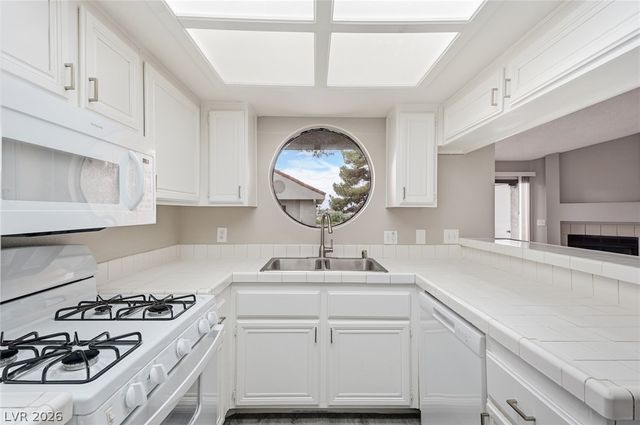 830 North Sloan Lane 202, Las Vegas, NV 89110