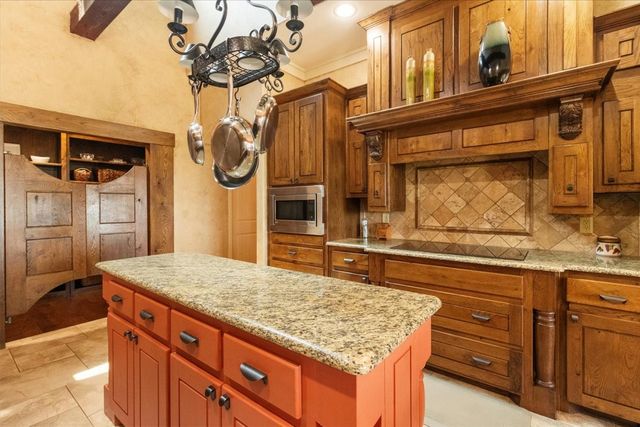 120 Trail Ridge, Weatherford, TX 76087