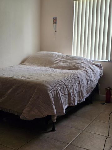 5217 NW 18th Street 3D, Lauderhill, FL 33313