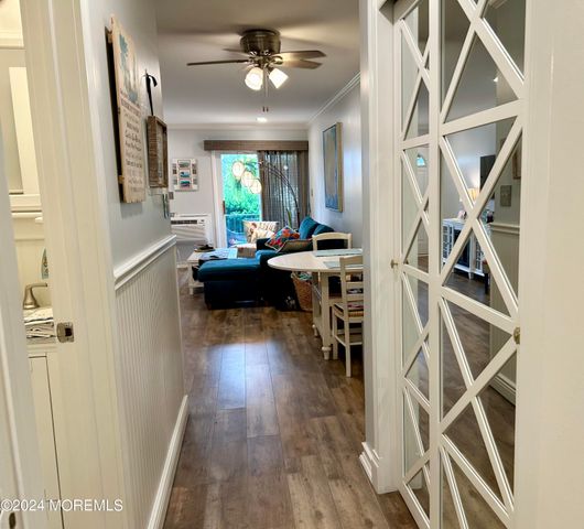 207 13th Avenue 8, Belmar, NJ 07719