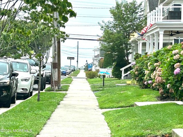 207 13th Avenue 8, Belmar, NJ 07719