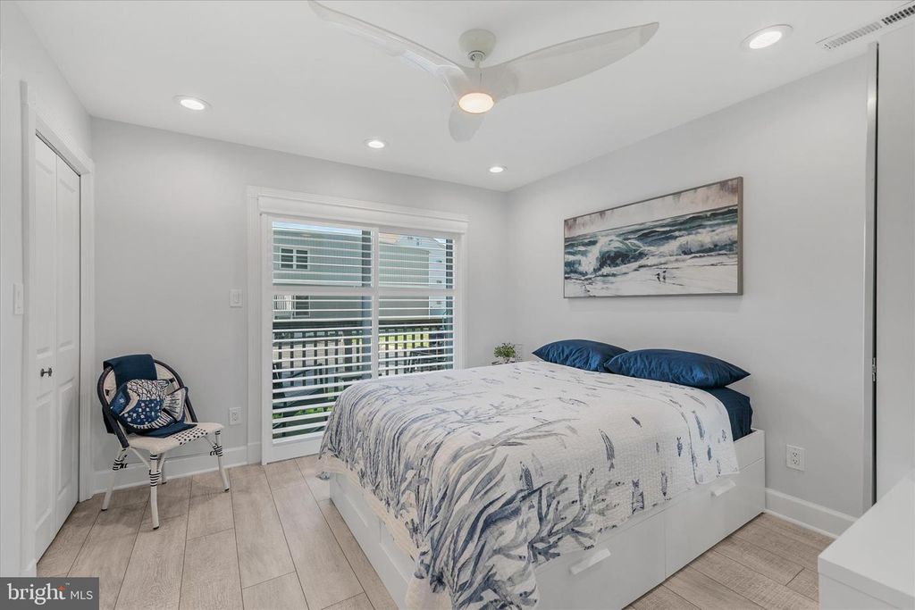 Image 21 of property listing at 14301 TUNNEL AVE #1B, Ocean City, MD 21842