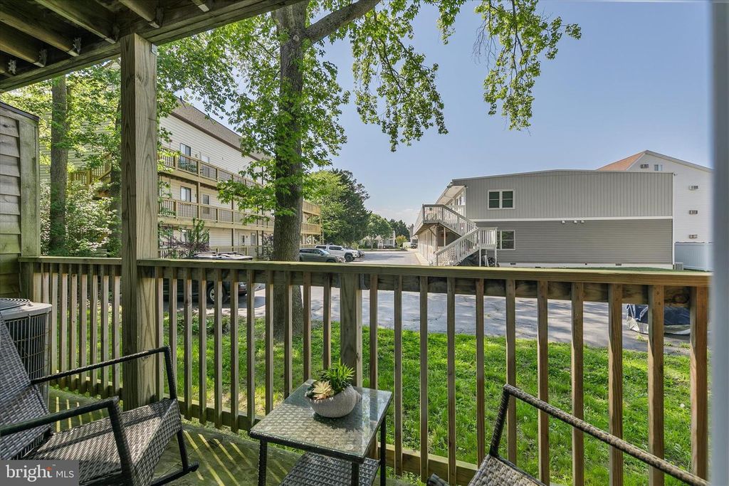 Image 27 of property listing at 14301 TUNNEL AVE #1B, Ocean City, MD 21842