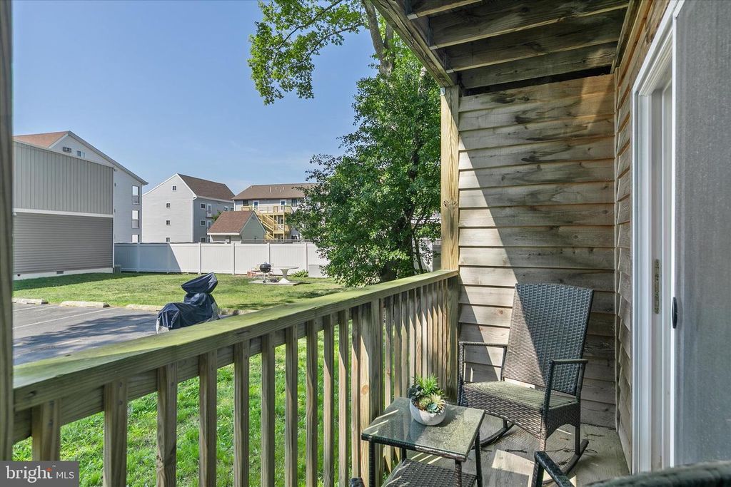 Image 28 of property listing at 14301 TUNNEL AVE #1B, Ocean City, MD 21842
