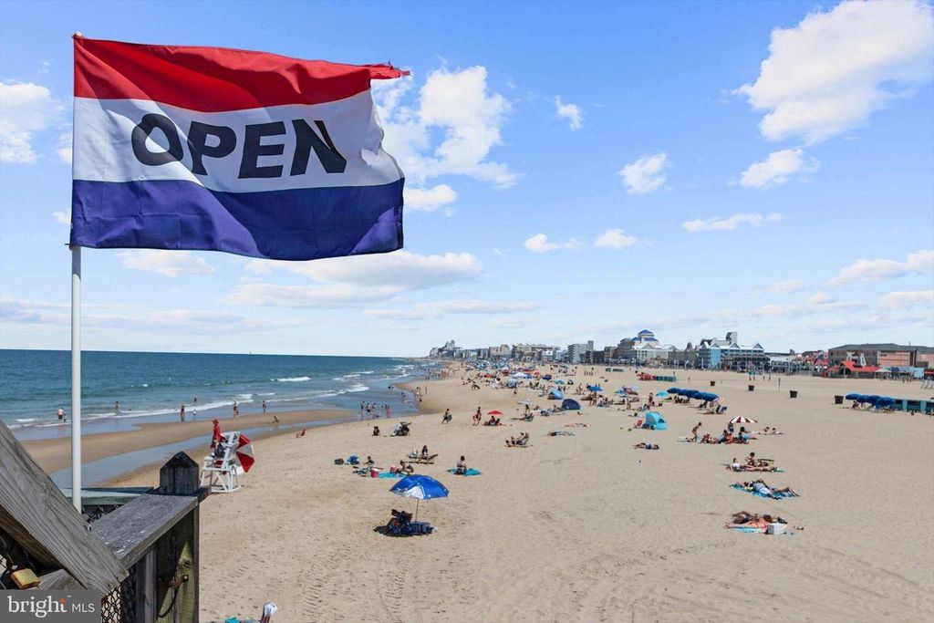 Image 30 of property listing at 14301 TUNNEL AVE #1B, Ocean City, MD 21842