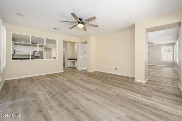 16060 W MERCER Lane, Surprise, AZ 85379