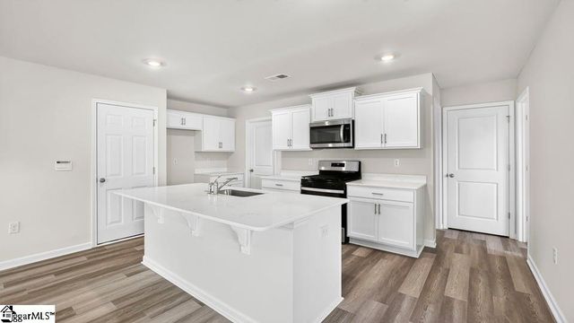 127 Lazzon Road, Moore, SC 29369
