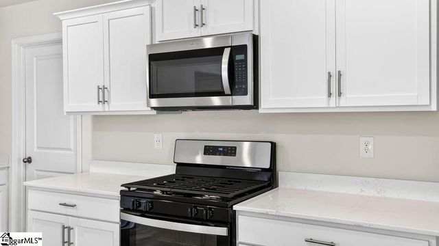 127 Lazzon Road, Moore, SC 29369