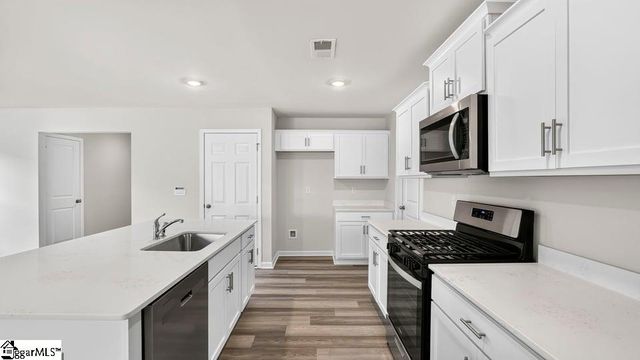 127 Lazzon Road, Moore, SC 29369