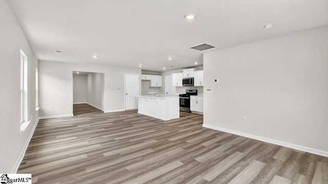 127 Lazzon Road, Moore, SC 29369