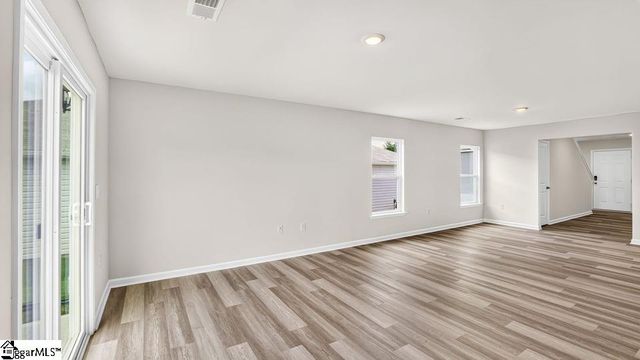 127 Lazzon Road, Moore, SC 29369