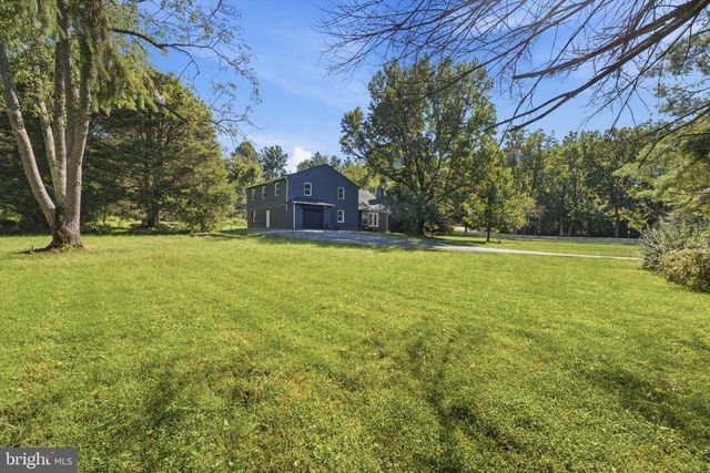 717 KENTLAND DR, Great Falls, VA 22066
