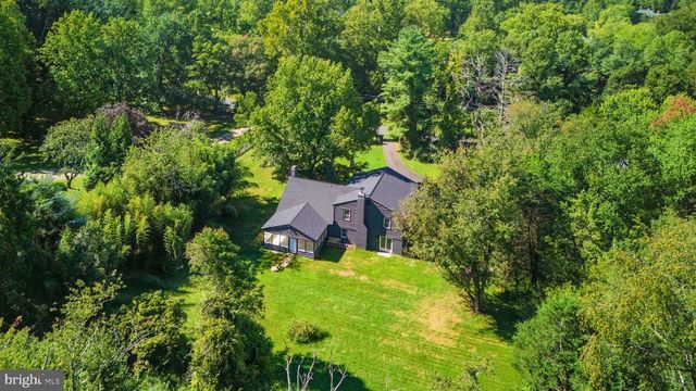 717 KENTLAND DR, Great Falls, VA 22066