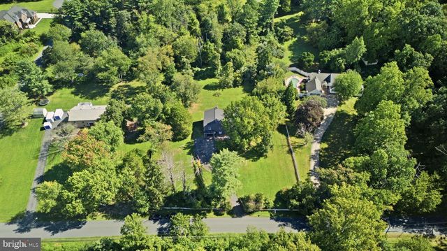 717 KENTLAND DR, Great Falls, VA 22066