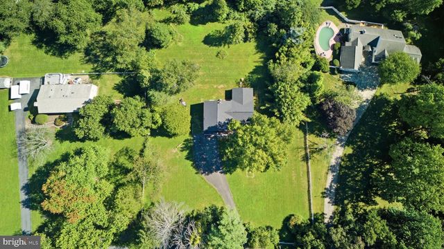 717 KENTLAND DR, Great Falls, VA 22066