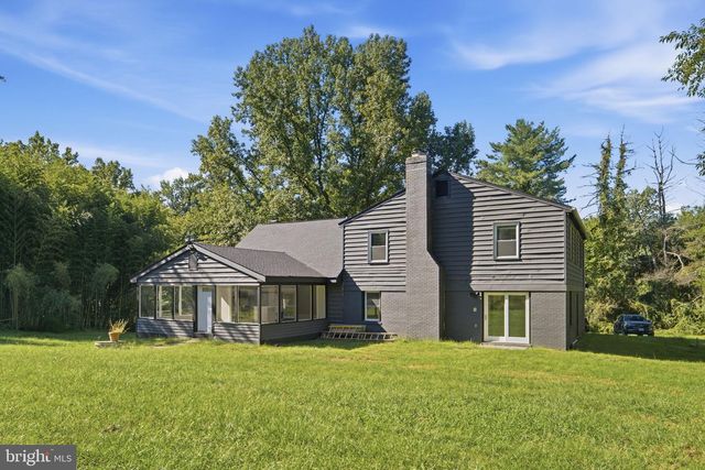 717 KENTLAND DR, Great Falls, VA 22066
