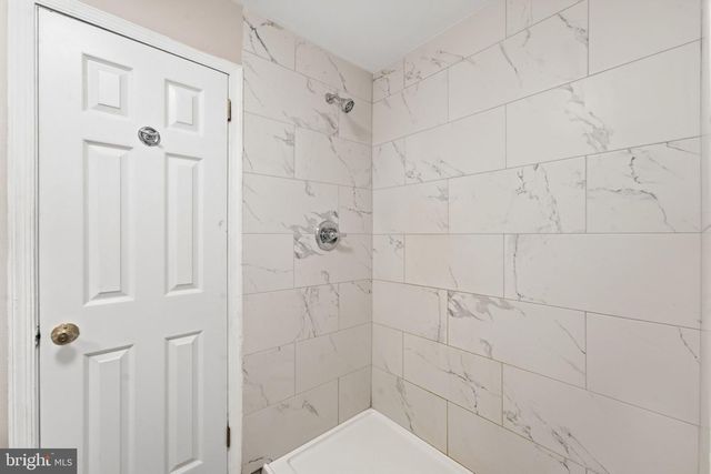 717 KENTLAND DR, Great Falls, VA 22066