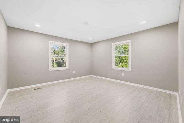 717 KENTLAND DR, Great Falls, VA 22066