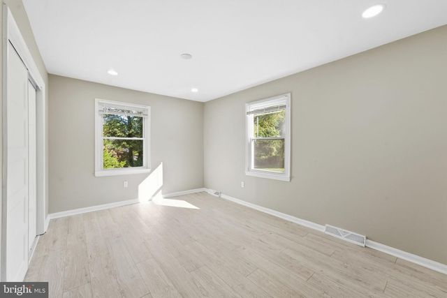 717 KENTLAND DR, Great Falls, VA 22066