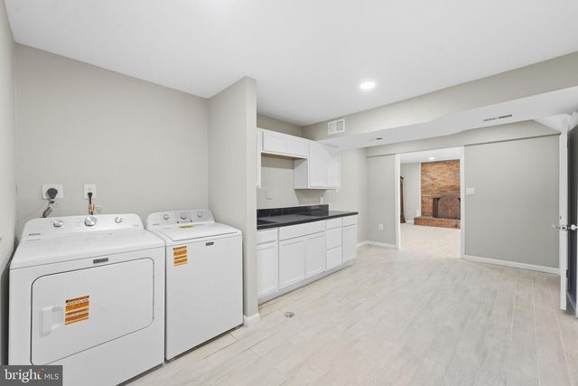 717 KENTLAND DR, Great Falls, VA 22066