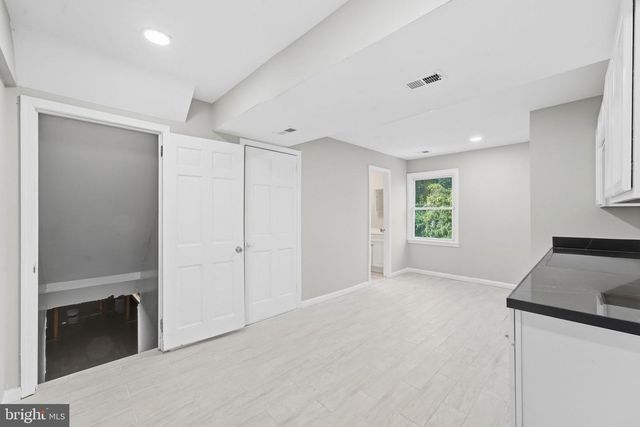 717 KENTLAND DR, Great Falls, VA 22066