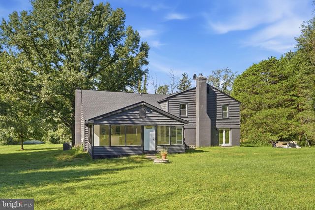717 KENTLAND DR, Great Falls, VA 22066