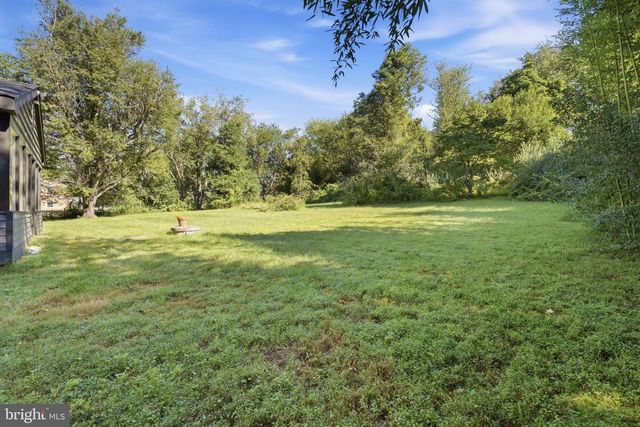 717 KENTLAND DR, Great Falls, VA 22066
