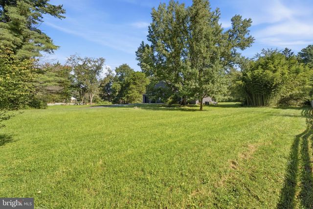 717 KENTLAND DR, Great Falls, VA 22066